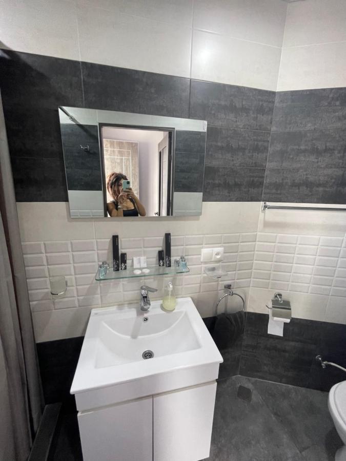 Comfortable Apartment Комфортные Апартаменты Self Check In Jerevan Exteriör bild